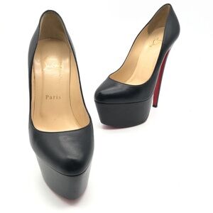 Shoes Luxury Designer By Christian Louboutin Size: 6